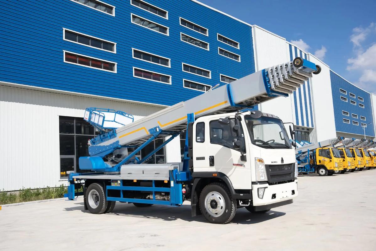 水满乡出租云梯车高空作业车 建筑垃圾搬运